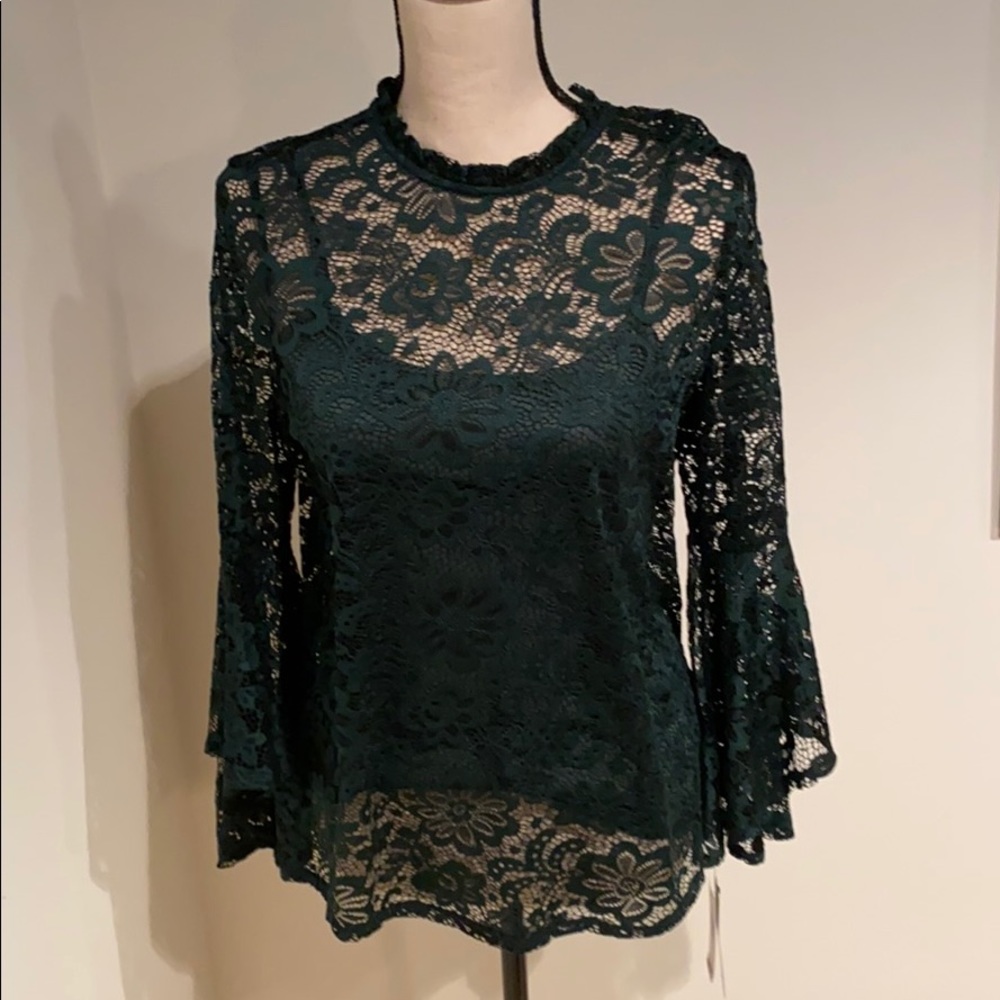 New stunning lace blouse with cami